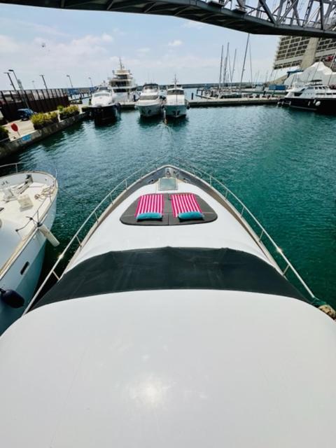 Motoryacht 21 Avec Equipage Hotel Barcelona Buitenkant foto