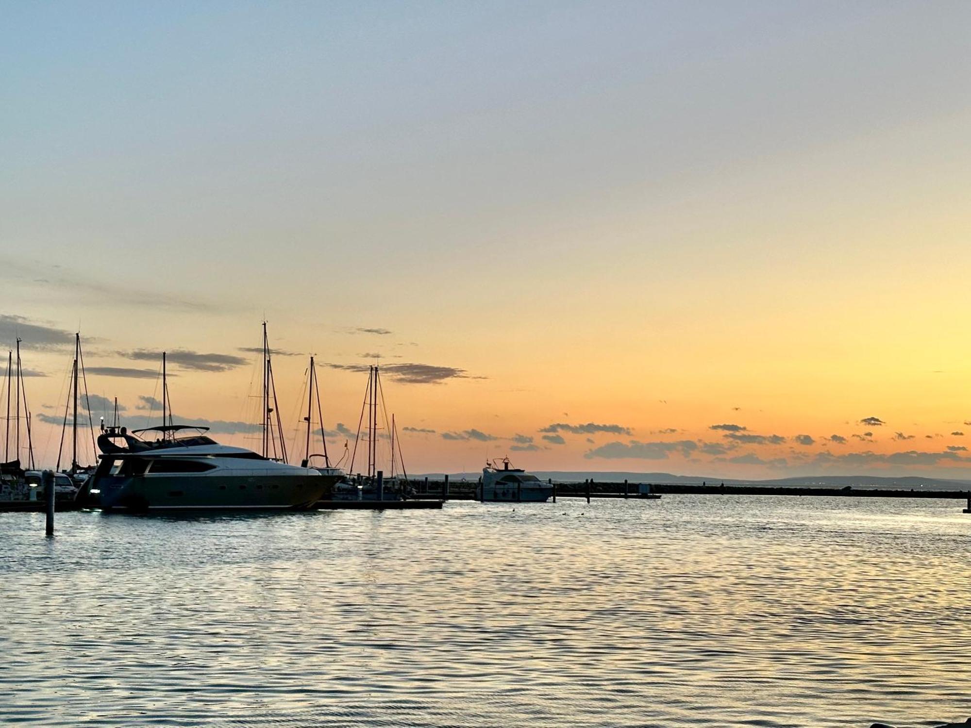 Motoryacht 21 Avec Equipage Hotel Barcelona Buitenkant foto